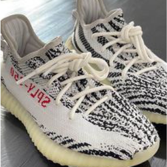 Yeezy Boost Zebra 350 V2 - size 8 - Picture 2 of 5